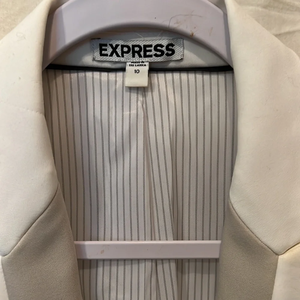 Jacket - Picture 3 of 4